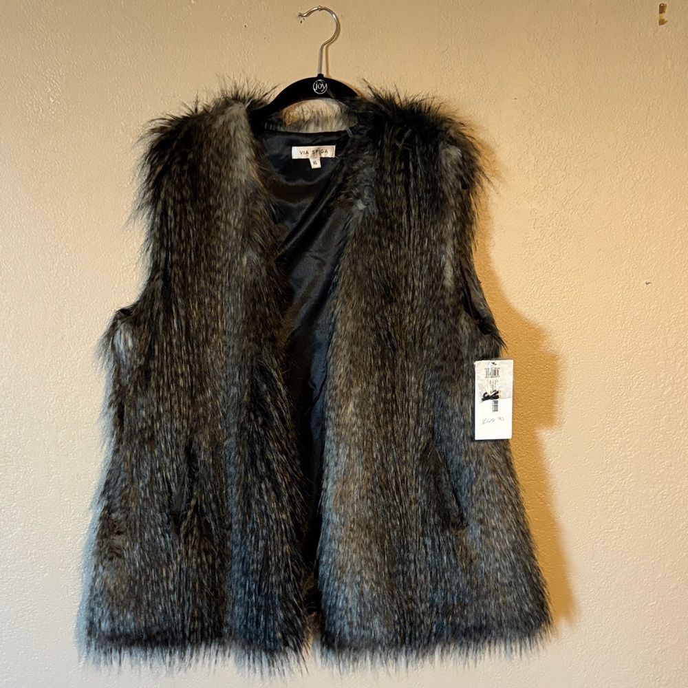 Via Spiga Faux Fur Vest in Black and Gray
